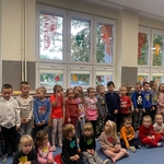 Grup 8 śpiewa